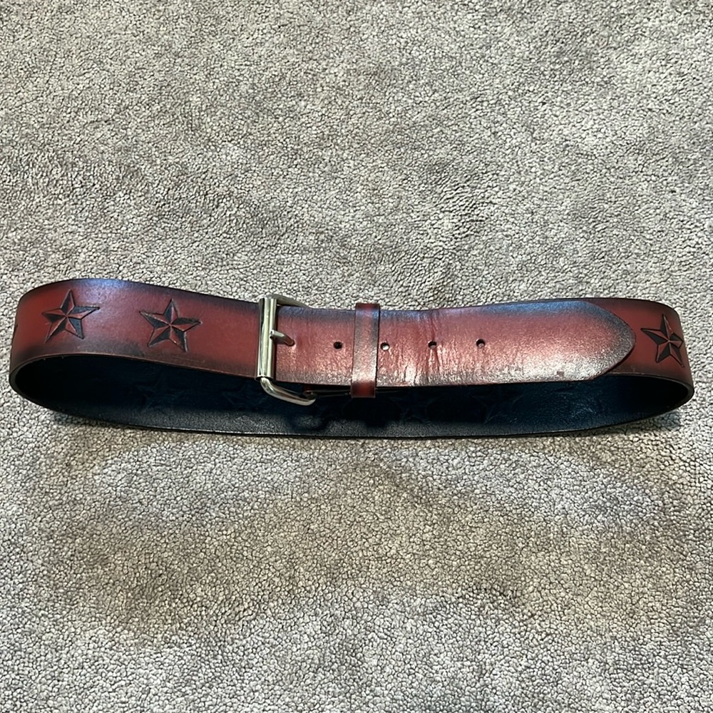 Hot Topic Genuine Leather Embossed Stars Belt Goth Y2K Scene Emo size 34